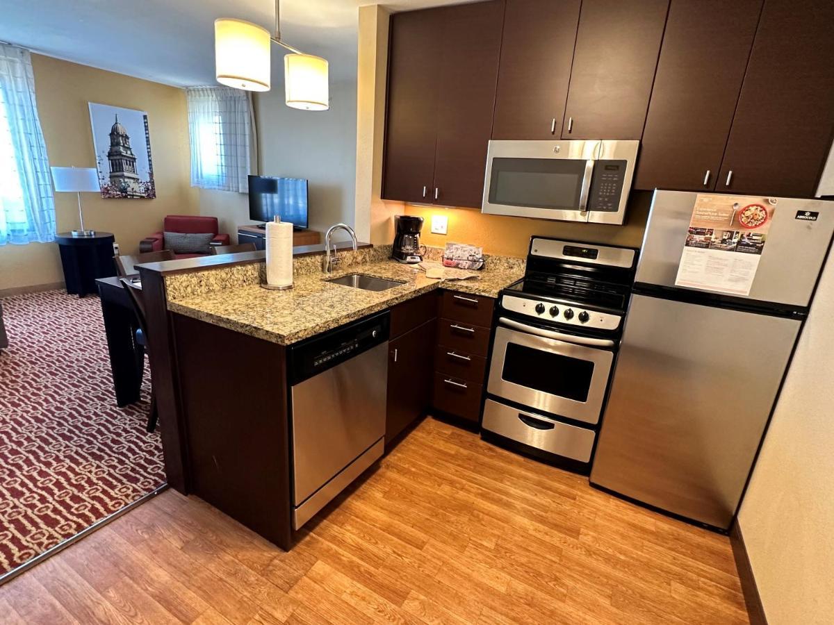 Towneplace Suites By Marriott Detroit Troy Ngoại thất bức ảnh