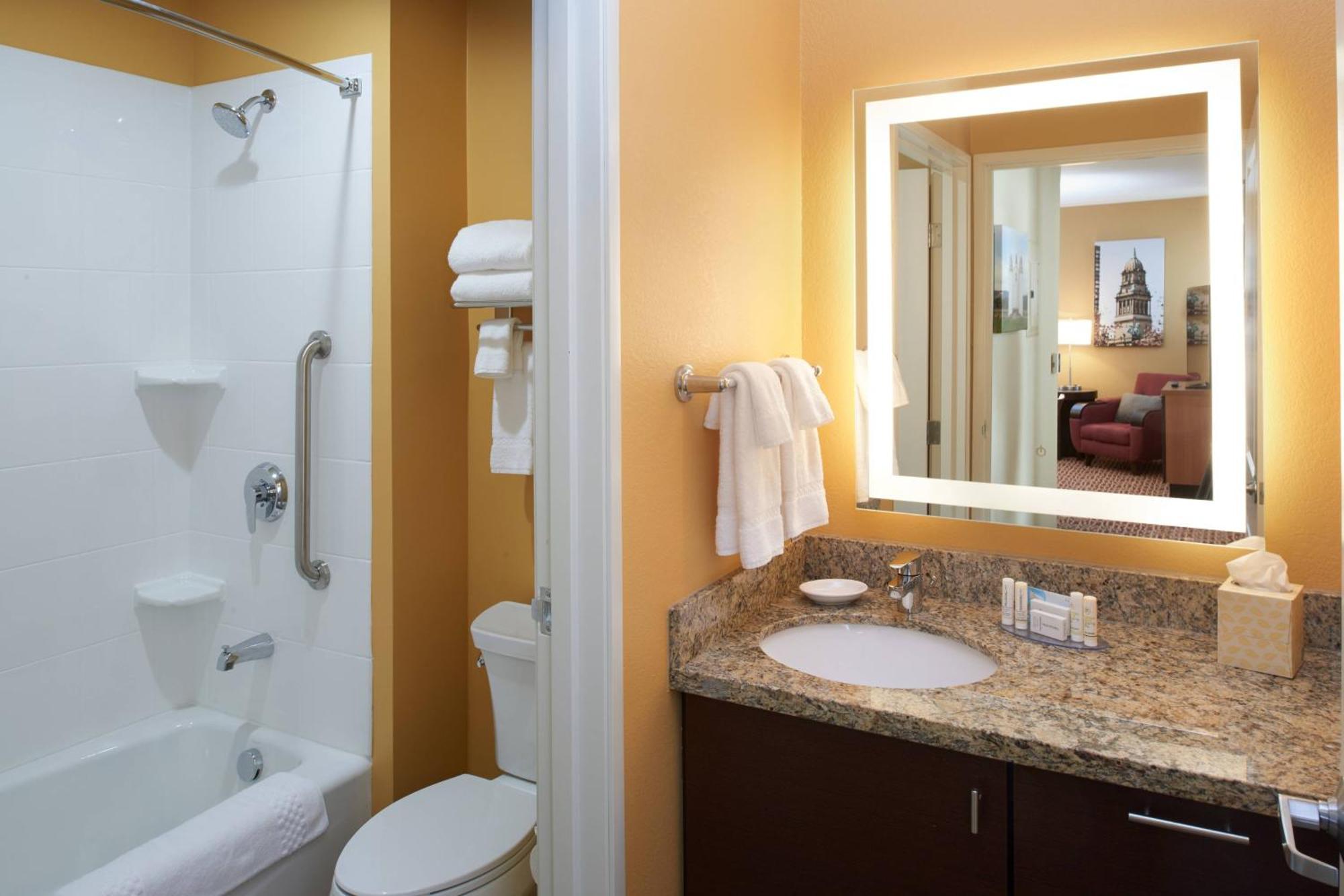Towneplace Suites By Marriott Detroit Troy Ngoại thất bức ảnh